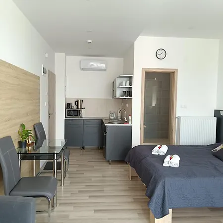 Ujhely Apartmanhaz Siofok Exterior photo