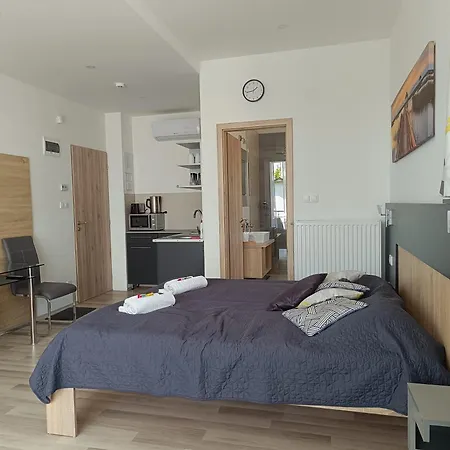 Ujhely Apartmanhaz Siofok Exterior photo