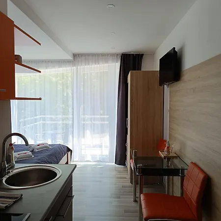 Ujhely Apartmanhaz Siofok Exterior photo