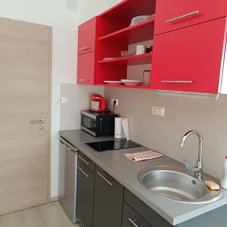 Ujhely Apartmanhaz Siofok Exterior photo
