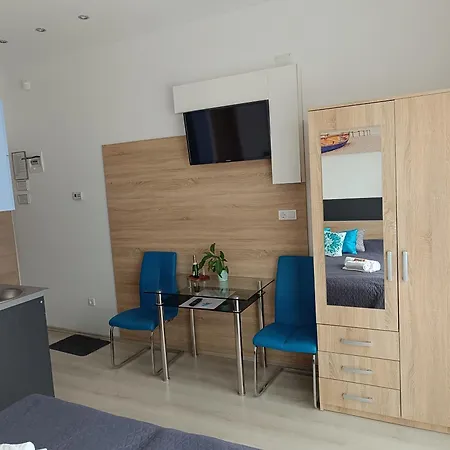 Ujhely Apartmanhaz Siofok Exterior photo