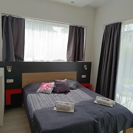 Ujhely Apartmanhaz Siofok Exterior photo
