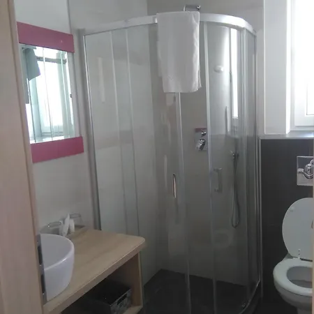 Ujhely Apartmanhaz Siofok Exterior photo