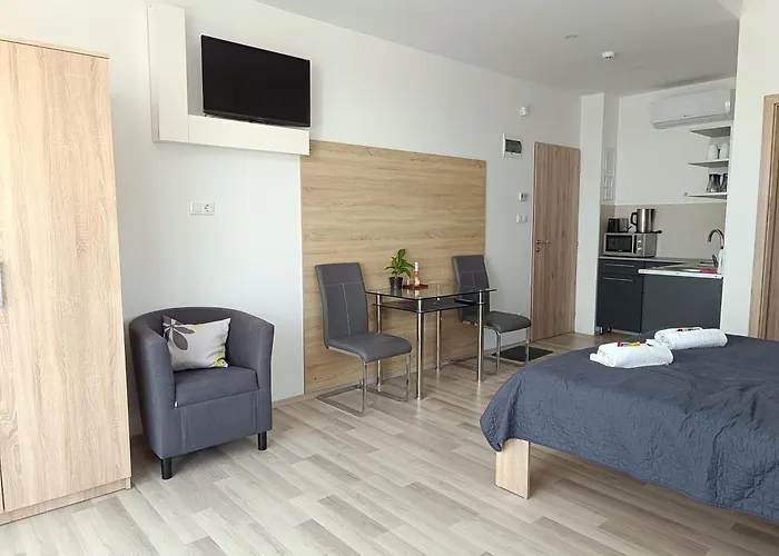 Ujhely Apartmanhaz