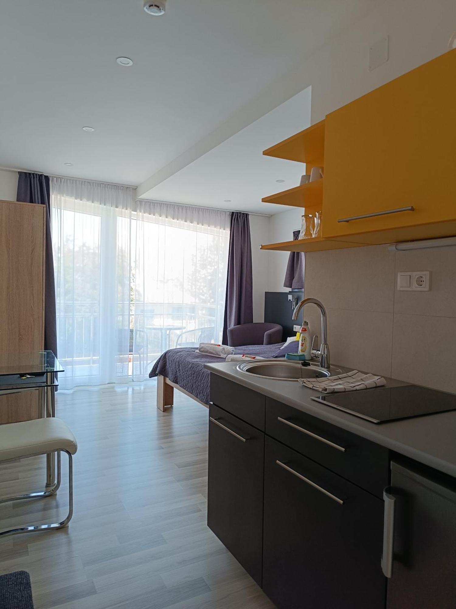 Ujhely Apartmanhaz