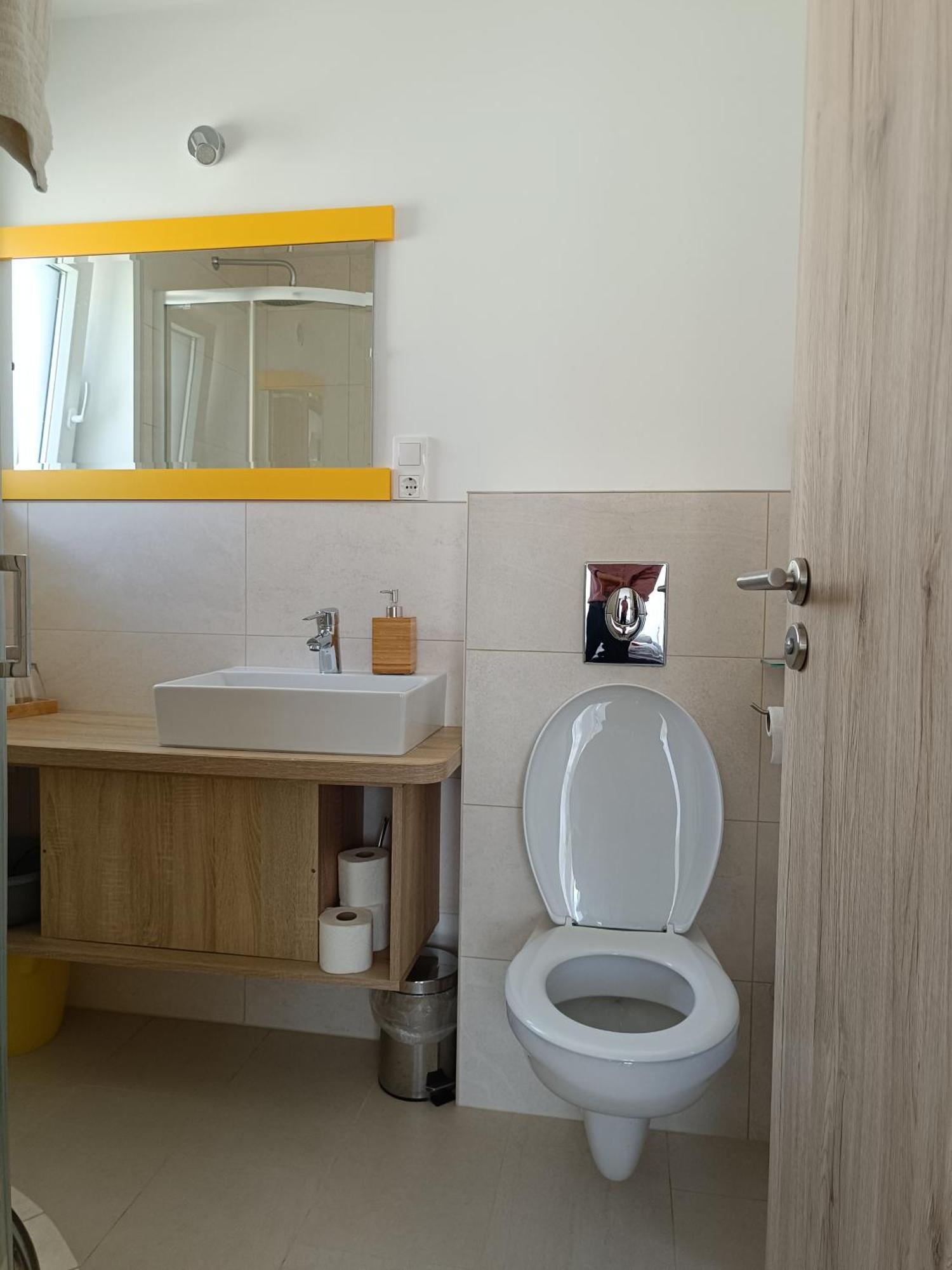 Ujhely Apartmanhaz Apartment