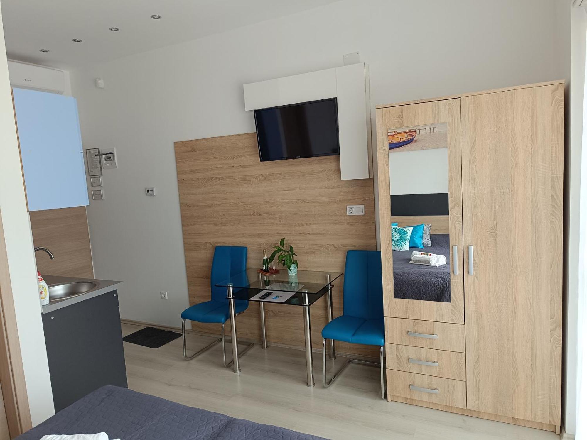 Ujhely Apartmanhaz * Siofok