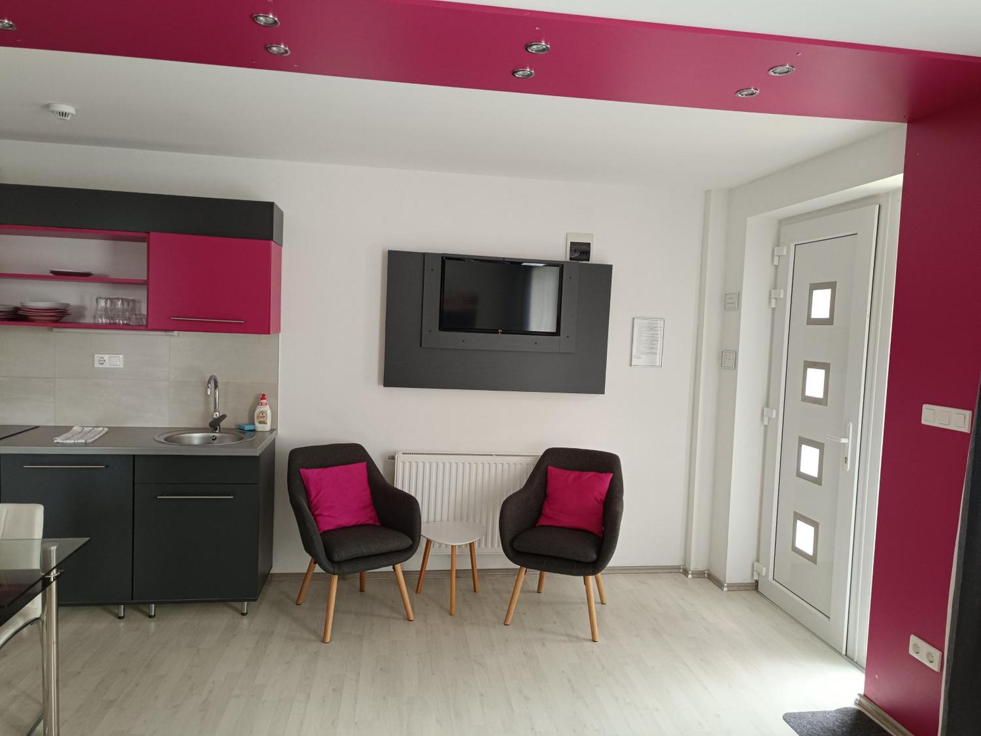 Apartment Ujhely Apartmanhaz